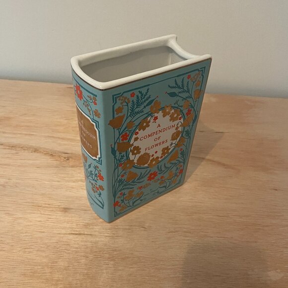 Bibliophile Vase: A Compendium of Flowers, Oscar Wilde quote, ceramic, colorful - Picture 1 of 8